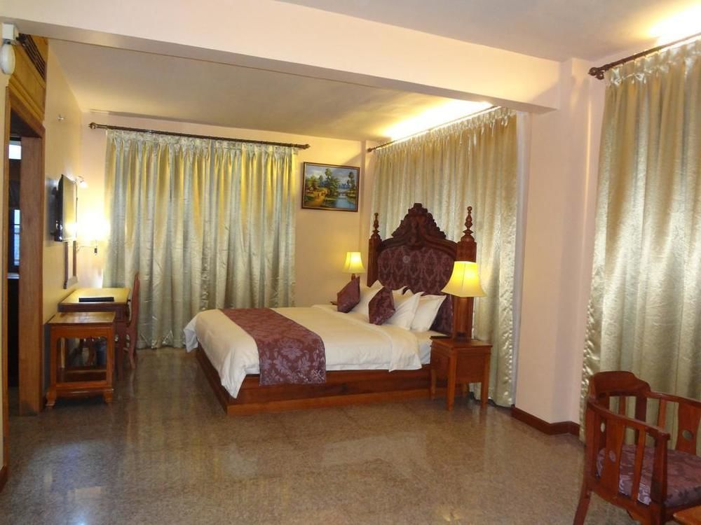 Phnom Penh Era Hotel Экстерьер фото